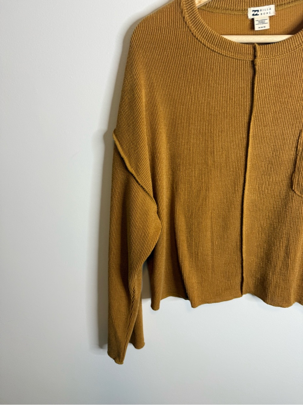 Billabong Waffle Crewneck Sweater in Mustard size medium - Picture 2 of 9